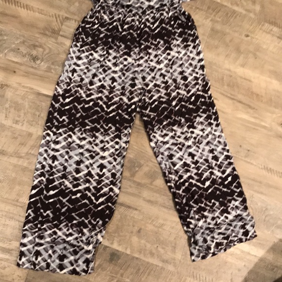 Girl’s Justice Jumpsuit - Picture 3 of 3